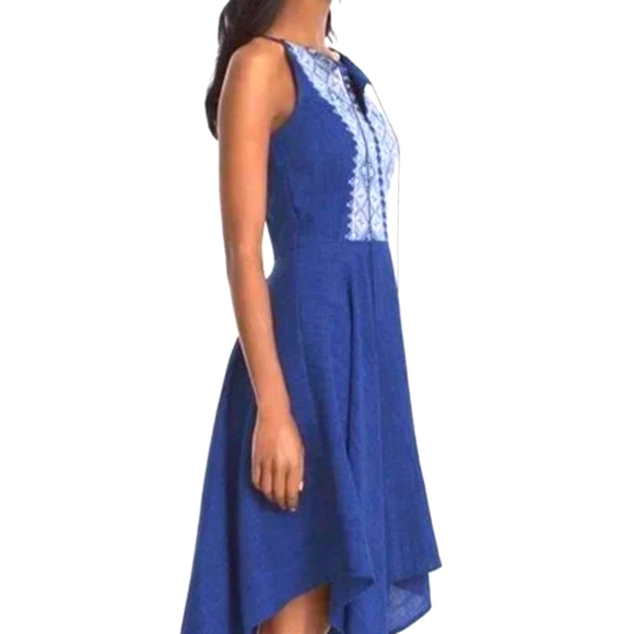 White House Black Market Blue Embroidered Handerchief - Picture 2 of 4